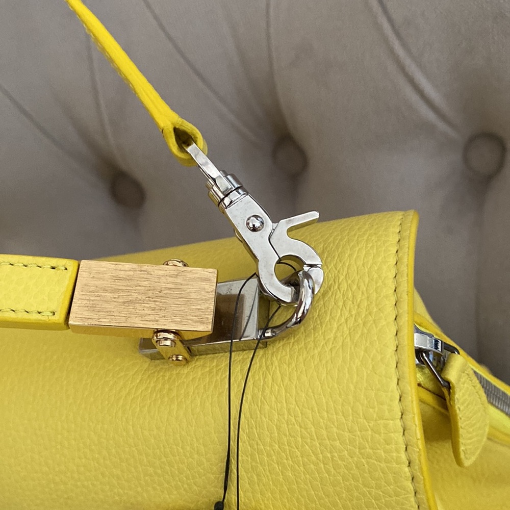 Balenciaga Leather Le Dix New Cartable Shoulder Bag - Picture 4 of 17